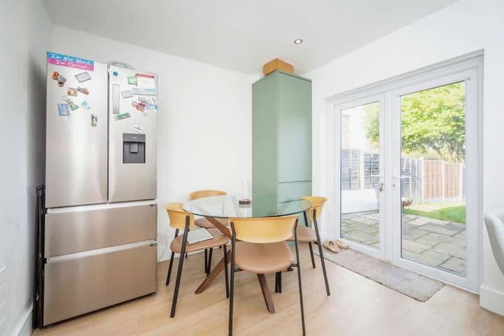 3 bedrooms house for sale in Rochester, United Kingdom - Image 9