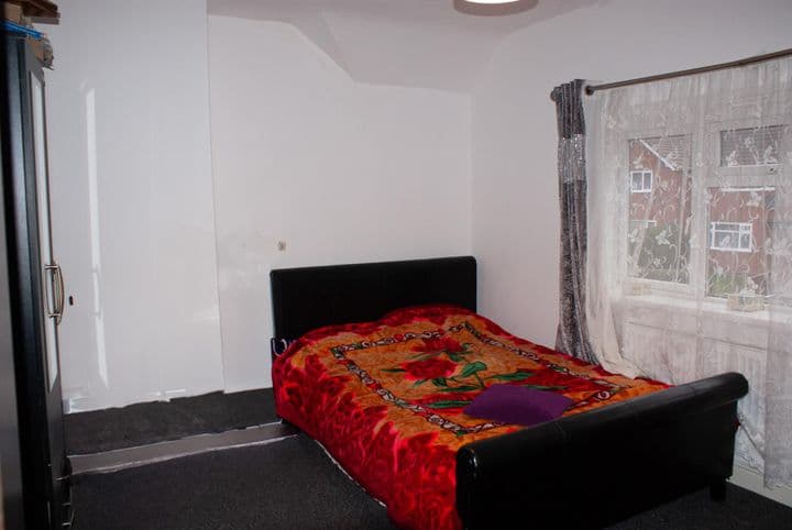 2 bedrooms house for sale in West Bromwich, United Kingdom - Image 12