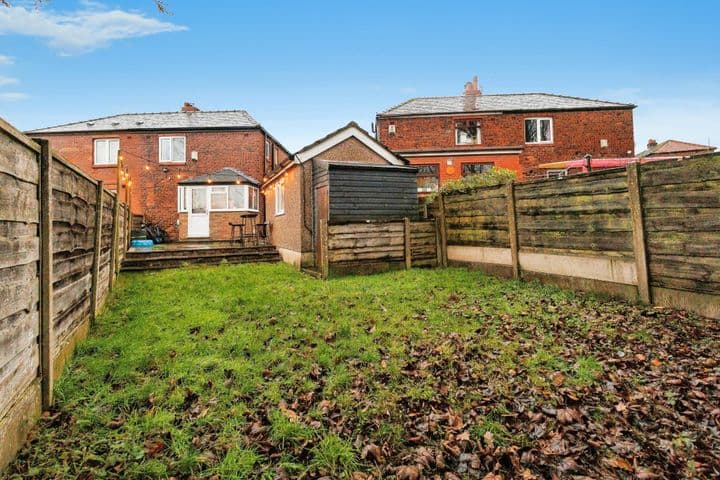 2 bedrooms house for sale in Stockport, United Kingdom - Image 2