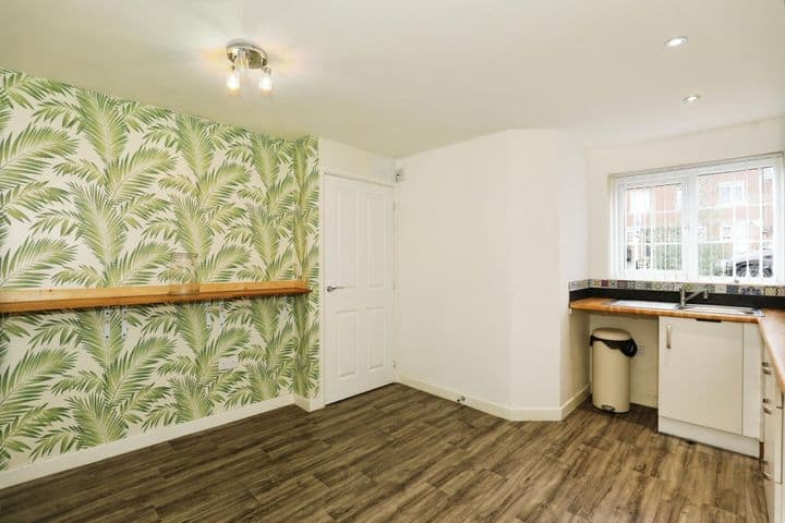 4 bedrooms house for sale in Stoke-On-Trent, United Kingdom - Image 4