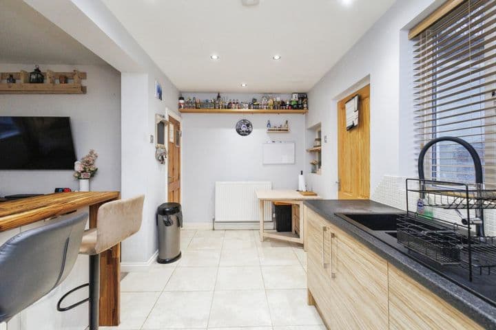 2 bedrooms house for sale in Stockport, United Kingdom - Image 8