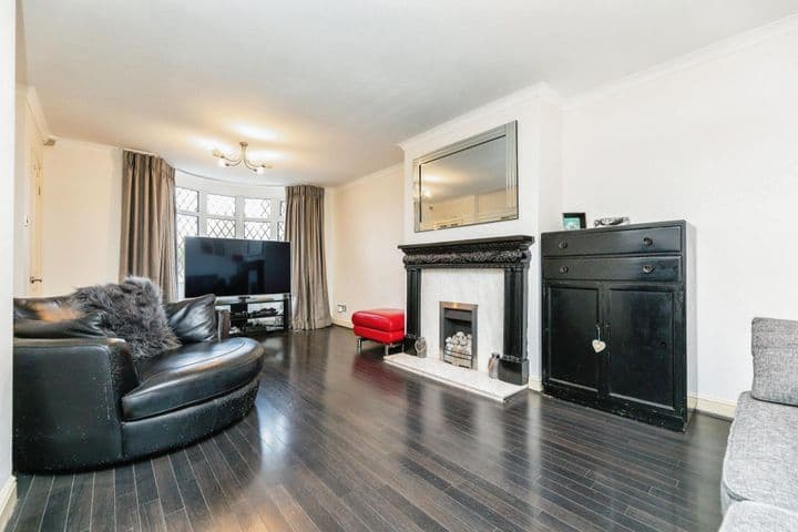 4 bedrooms house for sale in Rotherham, United Kingdom - Image 3