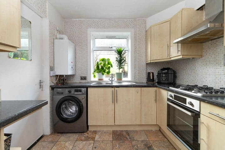 2 bedrooms house for sale in Dundee, United Kingdom - Image 7