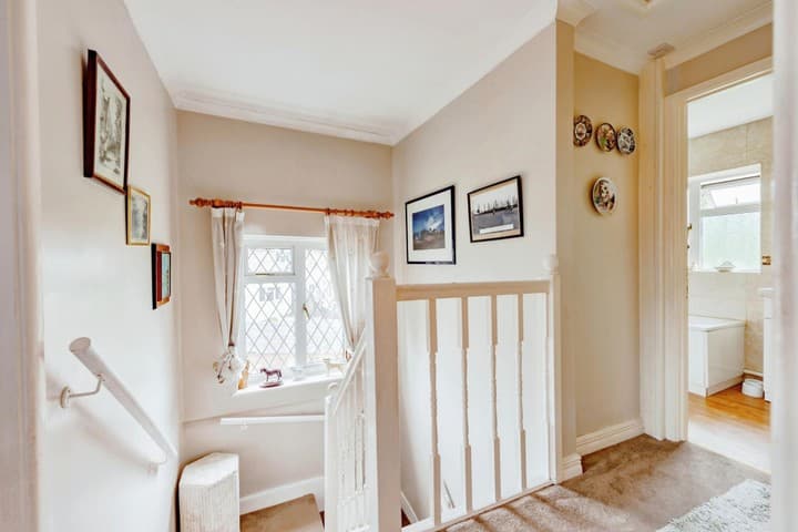 3 bedrooms house for sale in Horley, United Kingdom - Image 11