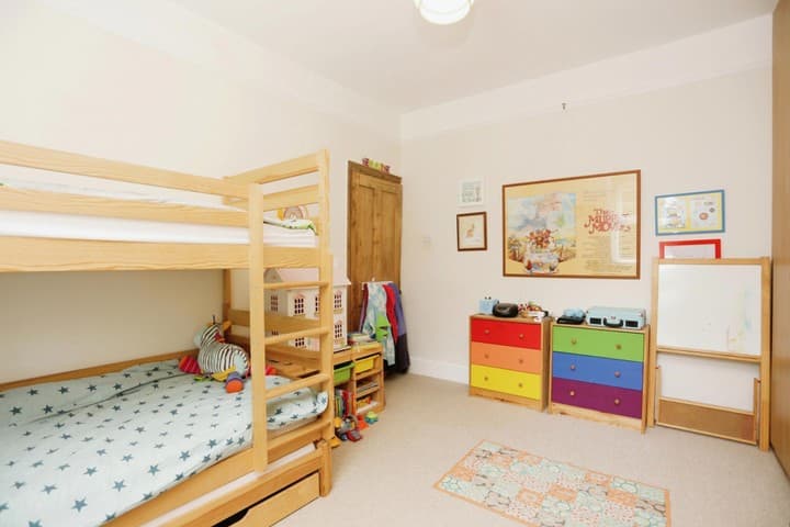 3 bedrooms house for sale in London, United Kingdom - Image 13