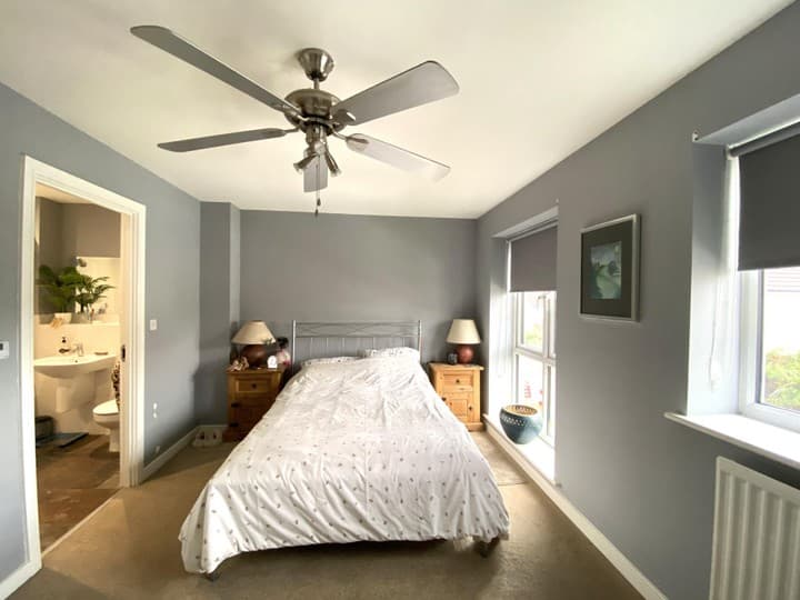 2 bedrooms house for sale in Southend-On-Sea, United Kingdom - Image 13