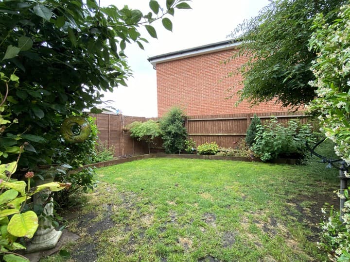 2 bedrooms house for sale in Southend-On-Sea, United Kingdom - Image 17