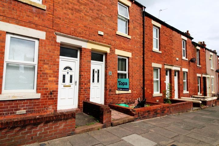 2 bedrooms house for sale in Carlisle, United Kingdom - Image 2