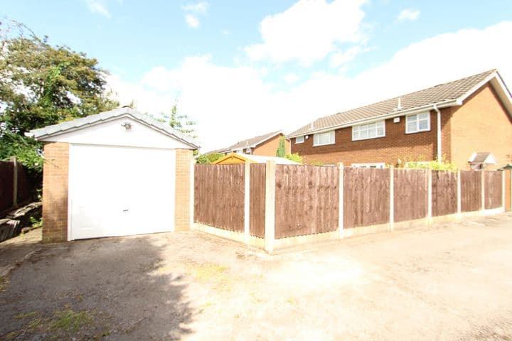 3 bedrooms house for sale in Walsall, United Kingdom - Image 3