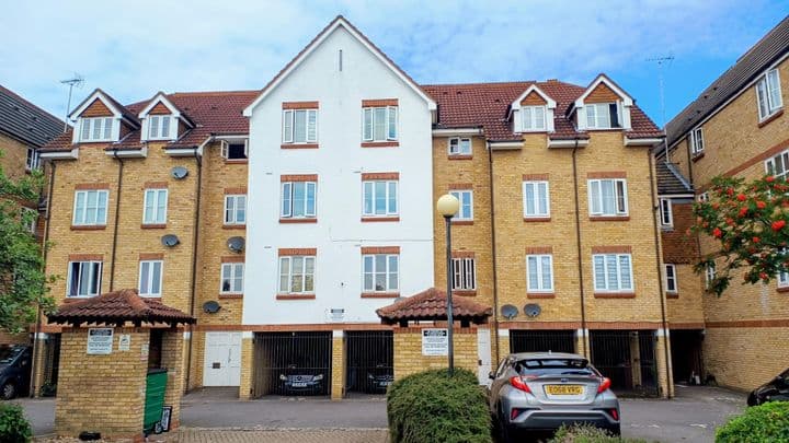 2 bedrooms apartment for sale in Grays, United Kingdom - Image 10