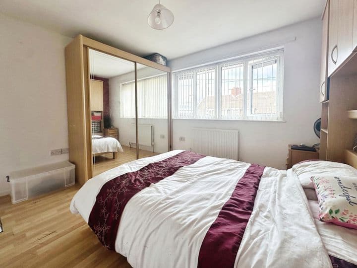 3 bedrooms house for sale in Wolverhampton, United Kingdom - Image 8