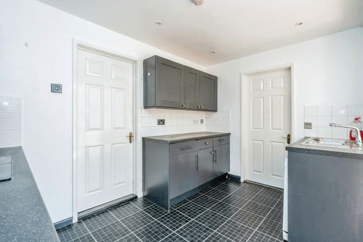 3 bedrooms house for sale in Fareham, United Kingdom - Image 2