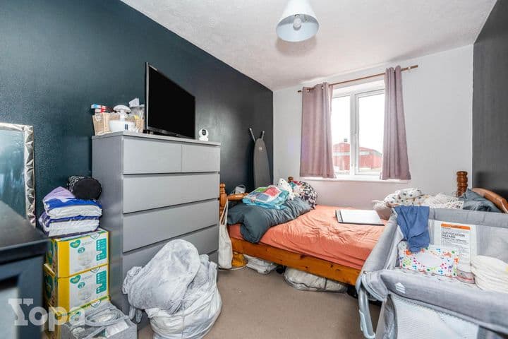 2 bedrooms apartment for sale in Erith, United Kingdom - Image 12