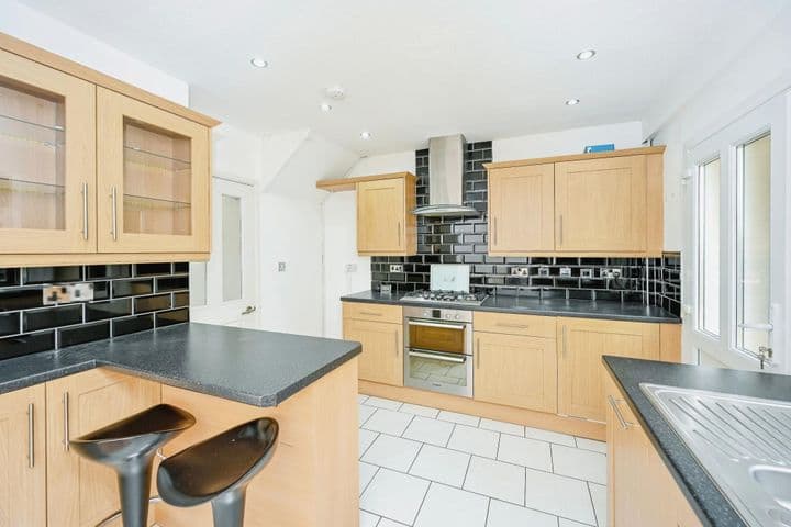 3 bedrooms house for sale in Stafford, United Kingdom - Image 3