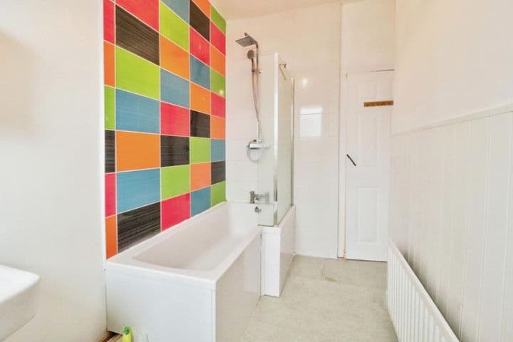 3 bedrooms house for sale in Barnsley, United Kingdom - Image 11