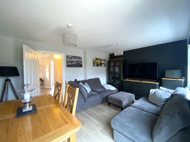 3 bedrooms house for sale in Southend-On-Sea, United Kingdom - Image 4