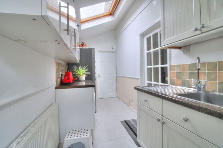 4 bedrooms house for sale in Basildon, United Kingdom - Image 10