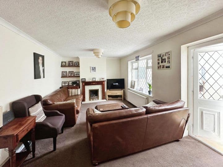 3 bedrooms house for sale in Wolverhampton, United Kingdom - Image 8