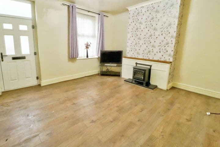 3 bedrooms house for sale in Barnsley, United Kingdom - Image 3