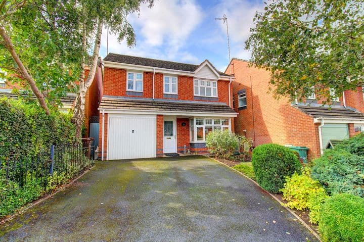 4 bedrooms house for sale in Rugeley, United Kingdom - Image 2