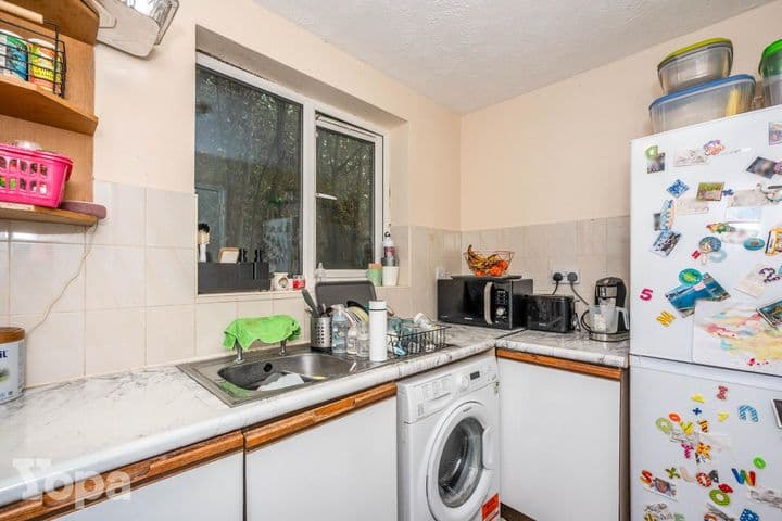 2 bedrooms apartment for sale in Erith, United Kingdom - Image 10