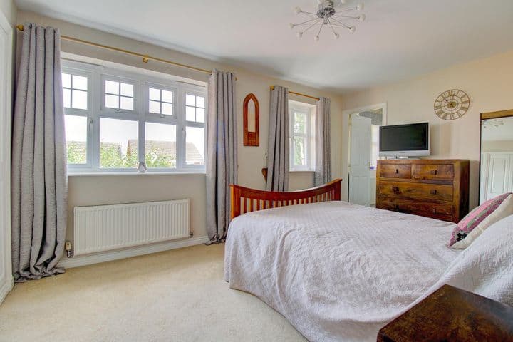 4 bedrooms house for sale in Rugeley, United Kingdom - Image 11