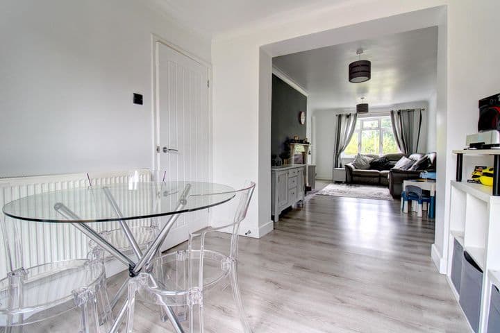 2 bedrooms house for sale in Cannock, United Kingdom - Image 8