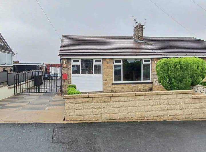 2 bedrooms house for sale in Bradford, United Kingdom - Image 2