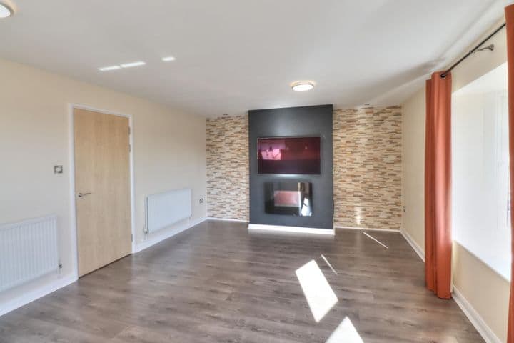 2 bedrooms apartment for sale in Alnwick, United Kingdom - Image 3