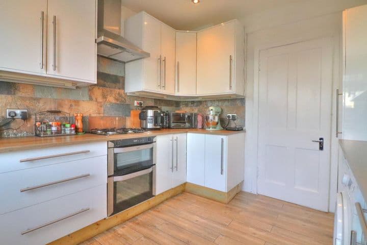 2 bedrooms apartment for sale in Glasgow, United Kingdom - Image 9