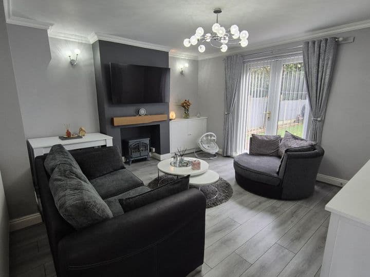 2 bedrooms house for sale in Cradley Heath, United Kingdom - Image 3