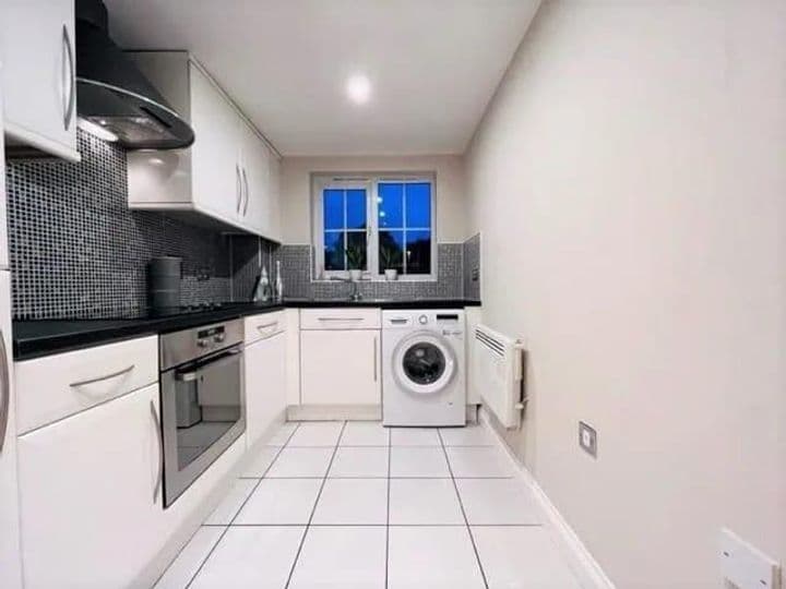 2 bedrooms apartment for sale in Manchester, United Kingdom - Image 7