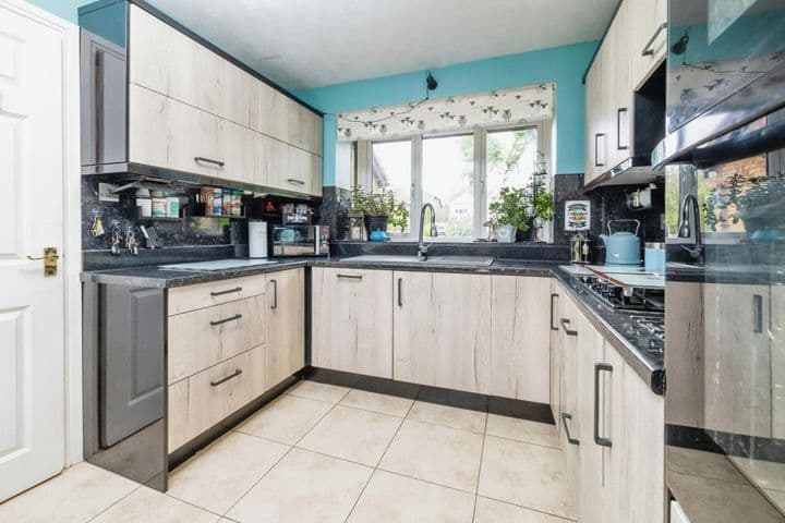 4 bedrooms house for sale in Dunholme, United Kingdom - Image 3