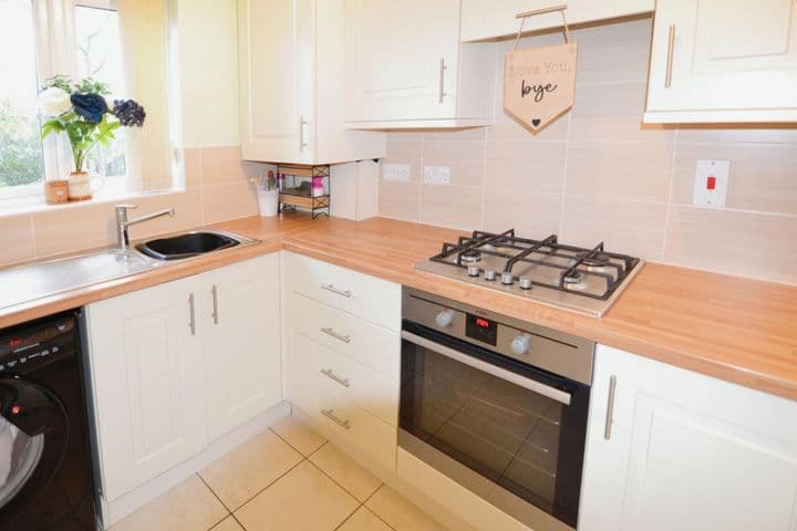 2 bedrooms house for sale in Sutton-In-Ashfield, United Kingdom - Image 6