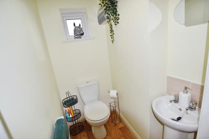 2 bedrooms house for sale in Sutton-In-Ashfield, United Kingdom - Image 8