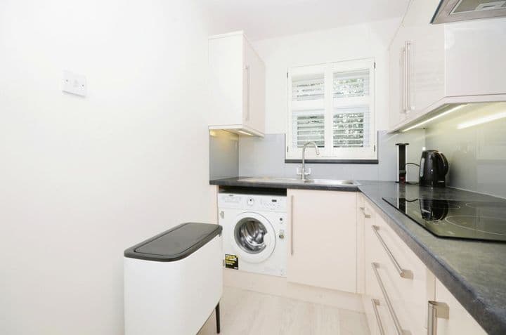 2 bedrooms house for sale in Hemel Hempstead, United Kingdom - Image 3