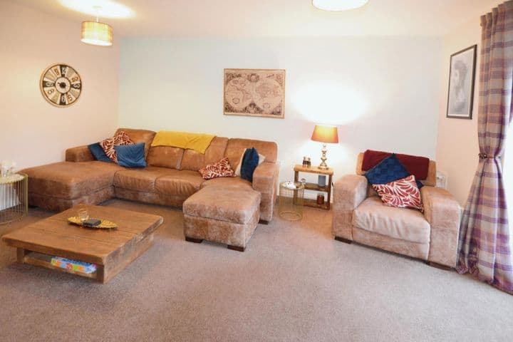 2 bedrooms house for sale in Sutton-In-Ashfield, United Kingdom - Image 5