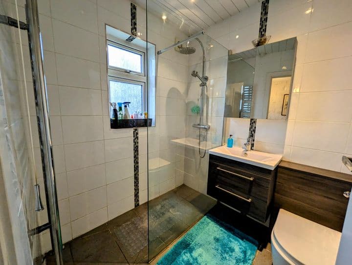 3 bedrooms house for sale in Cleckheaton, United Kingdom - Image 7