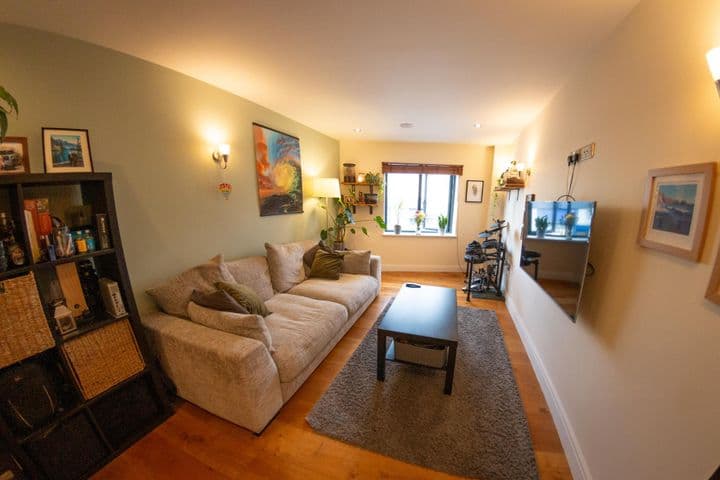 1 bedroom apartment for sale in Bristol, United Kingdom - Image 8