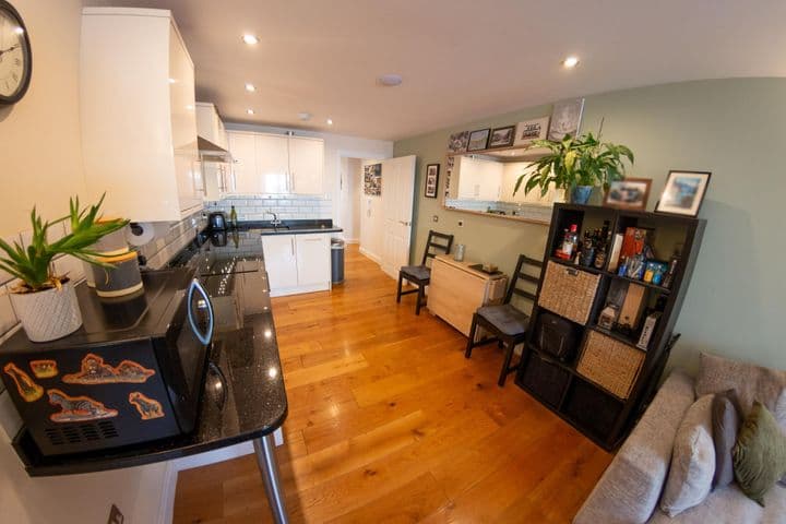 1 bedroom apartment for sale in Bristol, United Kingdom - Image 4