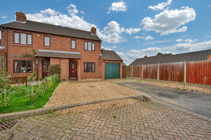 3 bedrooms house for sale in Shifnal, United Kingdom - Image 2