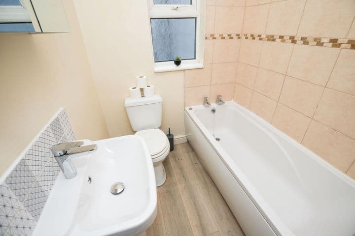 3 bedrooms house for sale in Ellesmere Port, United Kingdom - Image 12