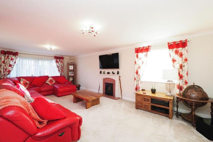 4 bedrooms house for sale in Sutton-In-Ashfield, United Kingdom - Image 3