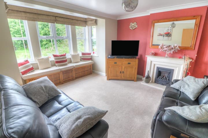 2 bedrooms apartment for sale in Stalybridge, United Kingdom - Image 3