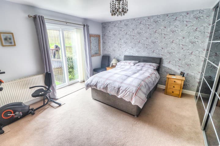 2 bedrooms apartment for sale in Stalybridge, United Kingdom - Image 8