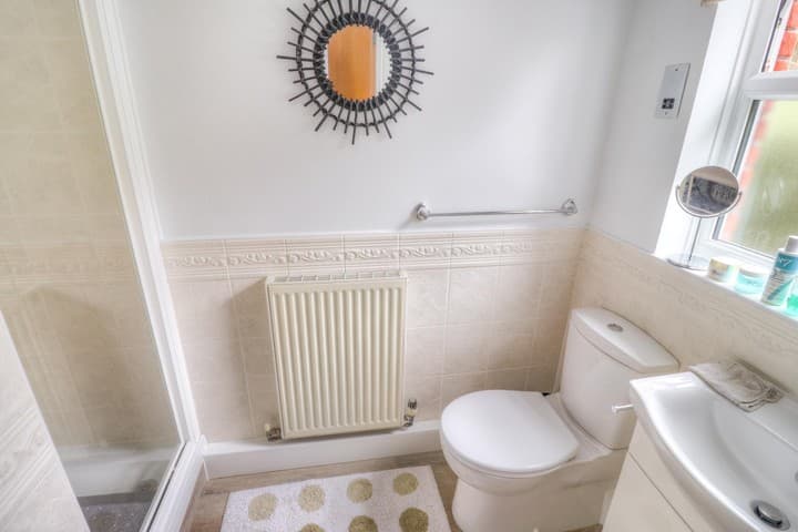 2 bedrooms apartment for sale in Stalybridge, United Kingdom - Image 9