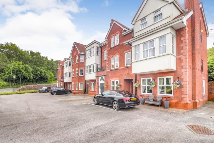 2 bedrooms apartment for sale in Stalybridge, United Kingdom - Image 18