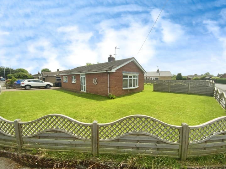 3 bedrooms house for sale in Long Bennington, United Kingdom - Image 3