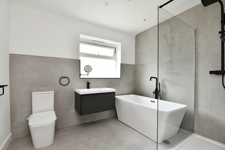 2 bedrooms house for sale in Newcastle Upon Tyne, United Kingdom - Image 17