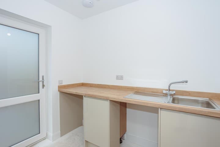 3 bedrooms house for sale in Thornhill, United Kingdom - Image 10